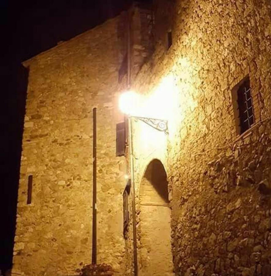 Beautiful Apartment With Exclusive Garden And Terrace Monteverdi Marittimo Exterior foto